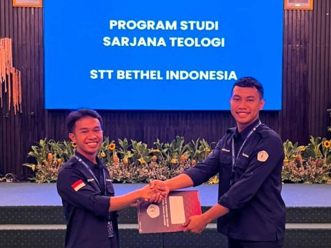 SERAH TERIMA KEPENGURUSAN COF tahun 2025/2026 PROGRAM STUDI SARJANA TEOLOGI, 24 AGUSTUS 2026